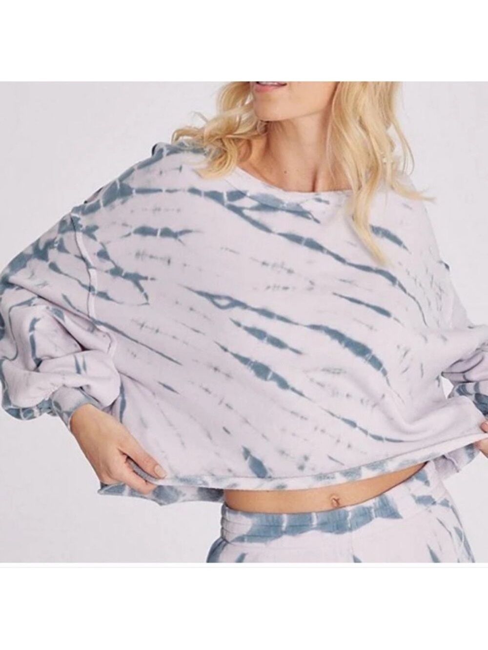 Wild fox purple and blue oversized bell sleeve pullover sweatshirt